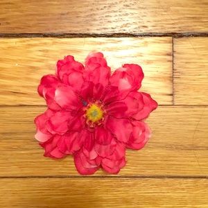 Flower hair clip